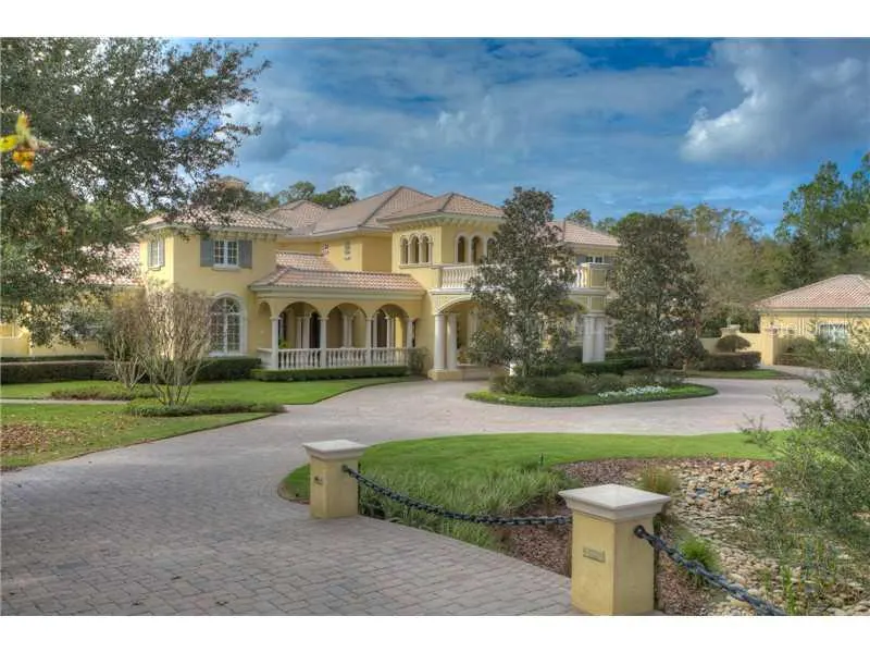 Exterior of 4901 Turnberrywood Drive, Tampa, Florida